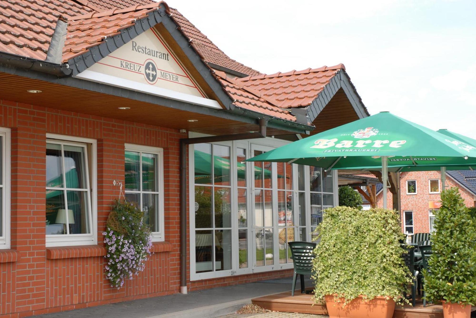 Land-Gut-Hotel Restaurant Kreuz Meyer Stuhr Extérieur photo