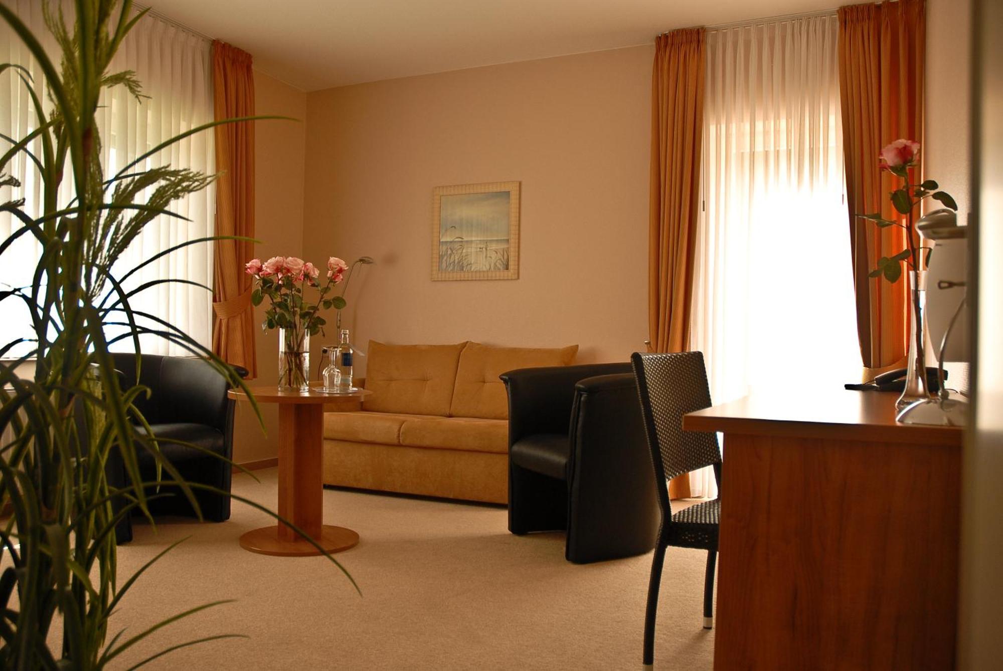 Land-Gut-Hotel Restaurant Kreuz Meyer Stuhr Extérieur photo