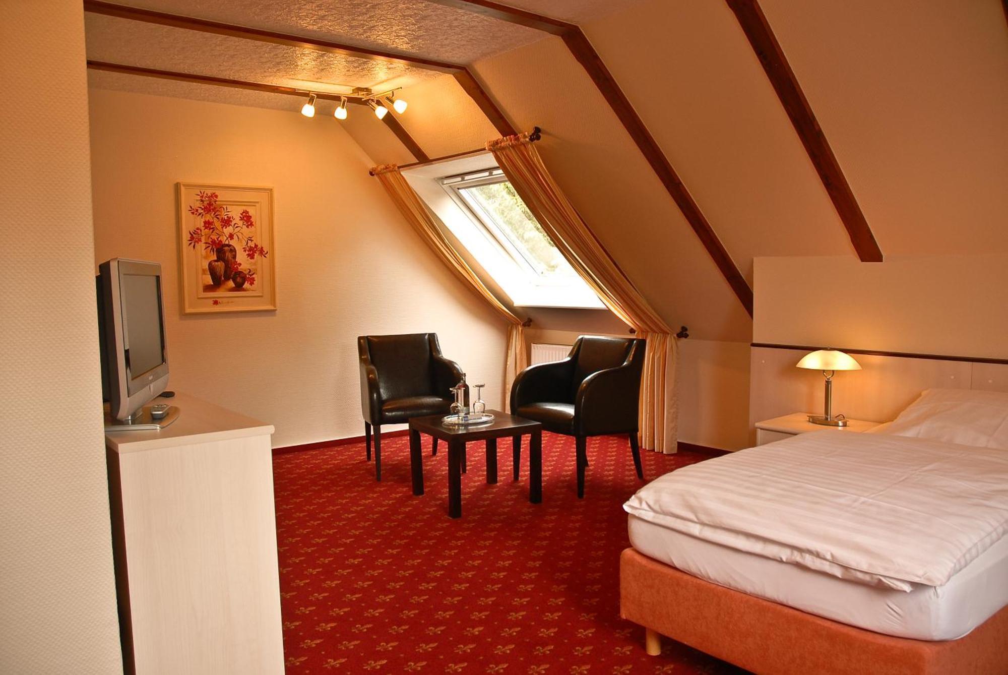Land-Gut-Hotel Restaurant Kreuz Meyer Stuhr Extérieur photo